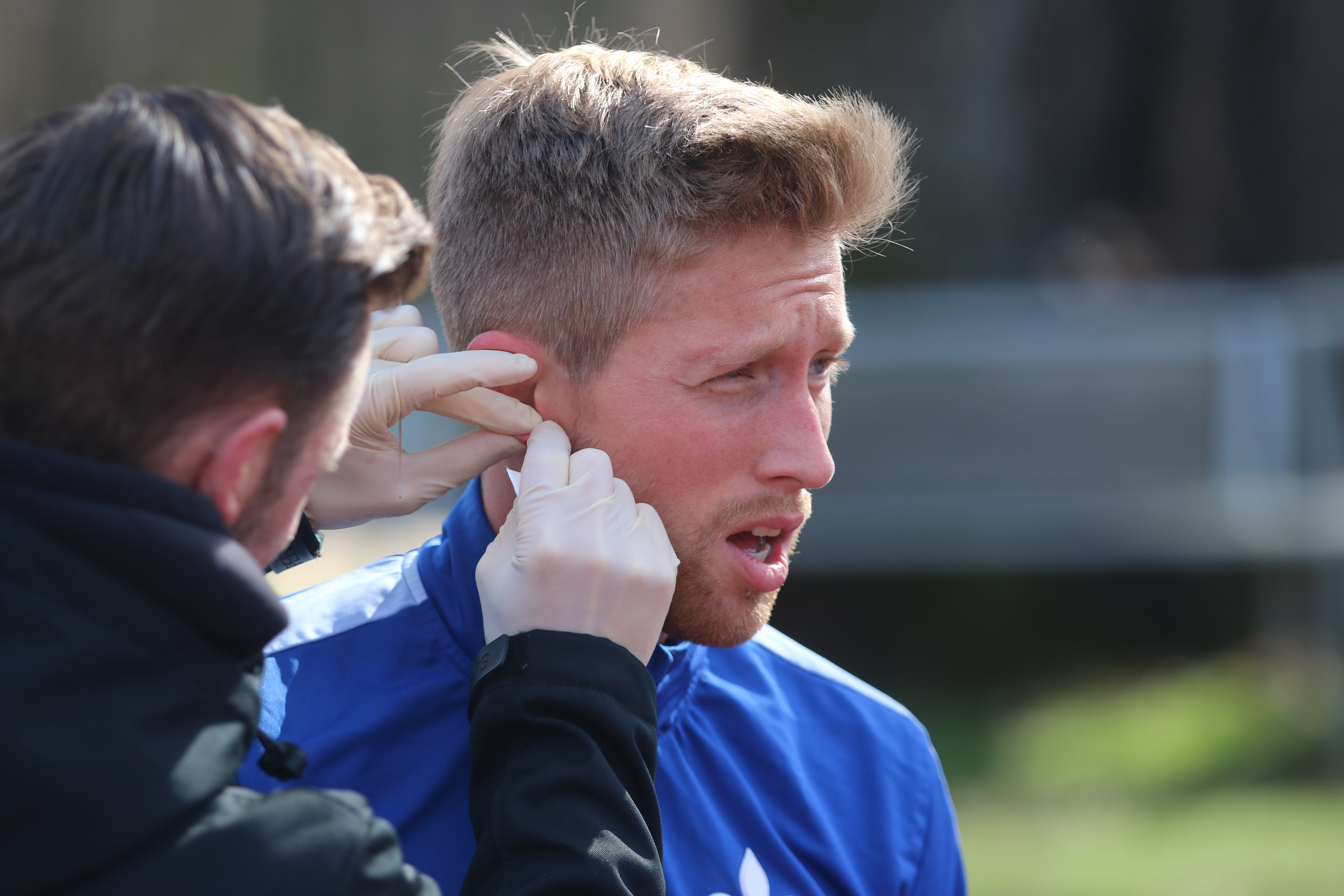 Pieks ins Ohr – Laktattest für die Lilien-Spieler