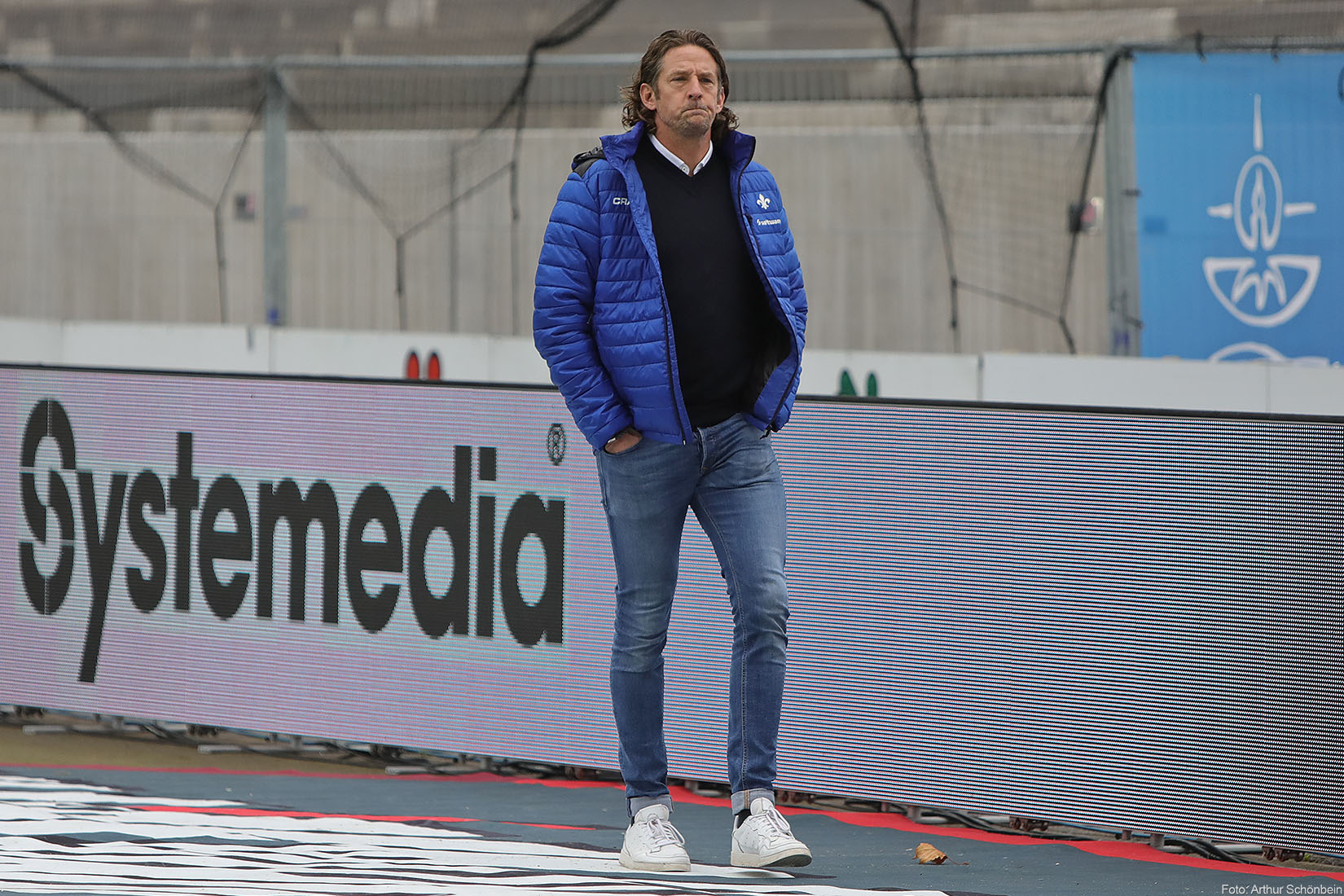 Carsten Wehlmann bastelt am Lilien-Kader
