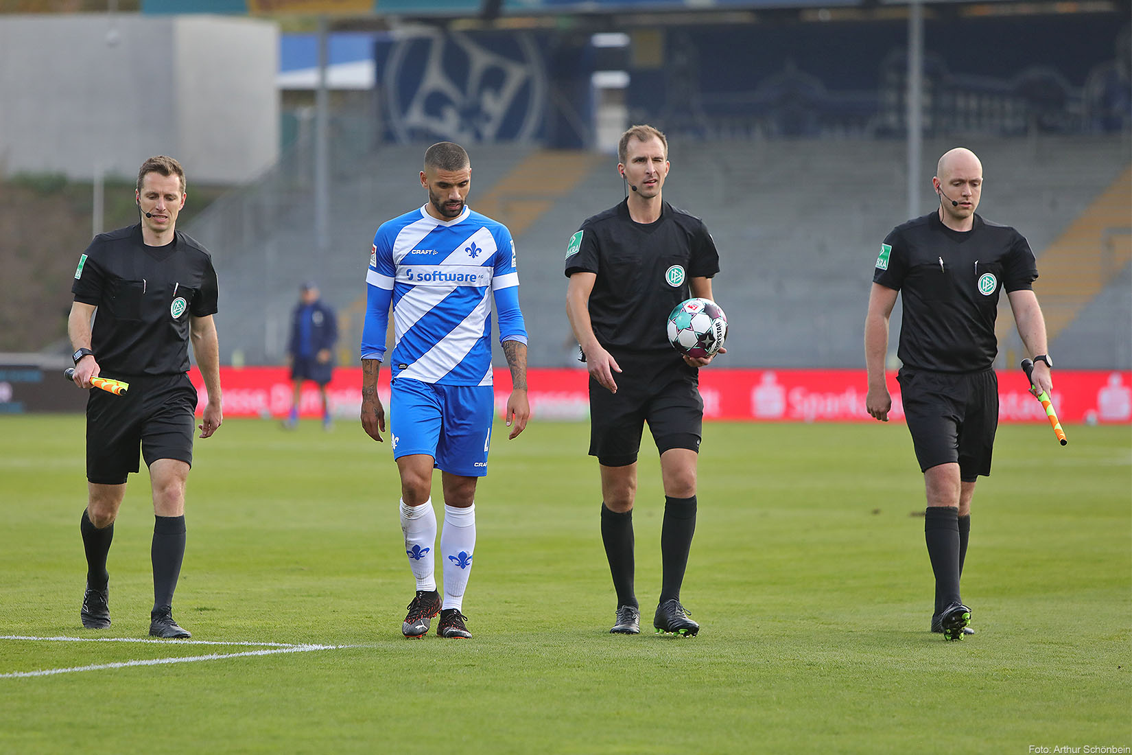 Routinedefizit in der Defensive: Palsson fehlt, Holland fraglich