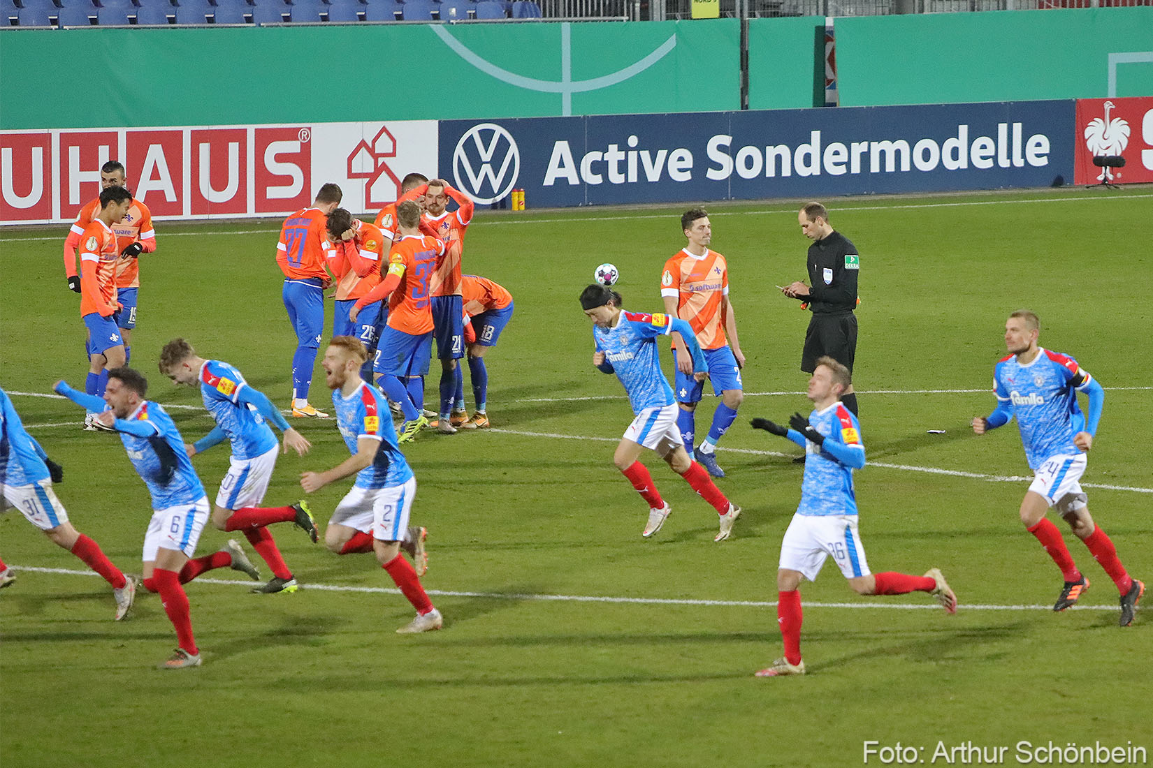 Unsere Fotos vom Pokalspiel bei Holstein Kiel
