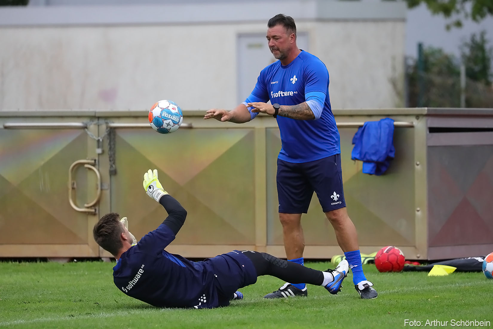 Dimo Wache bleibt den Lilien erhalten