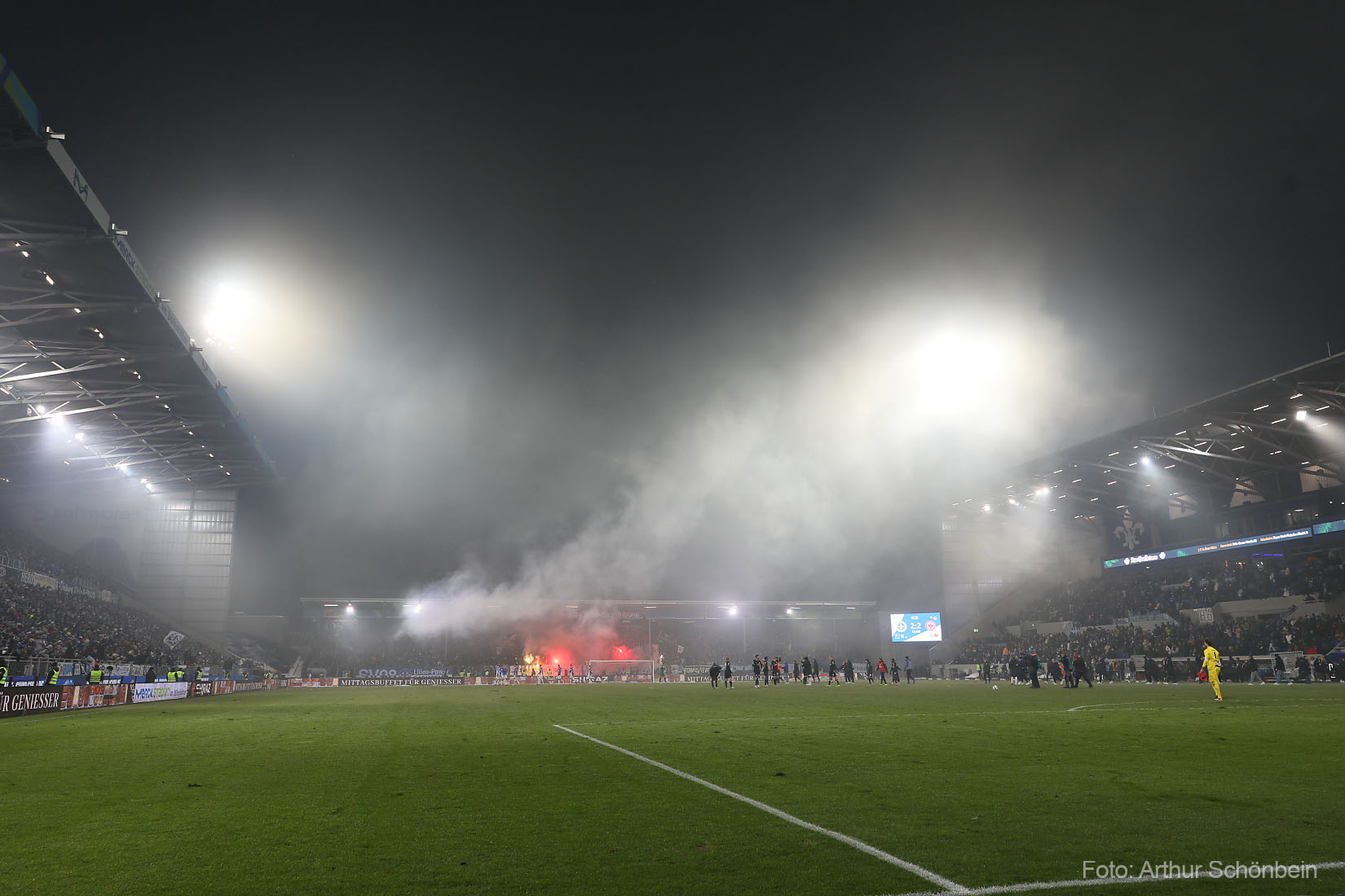 Mittwochsfrage: Pyrotechnik trotz hoher Strafen?