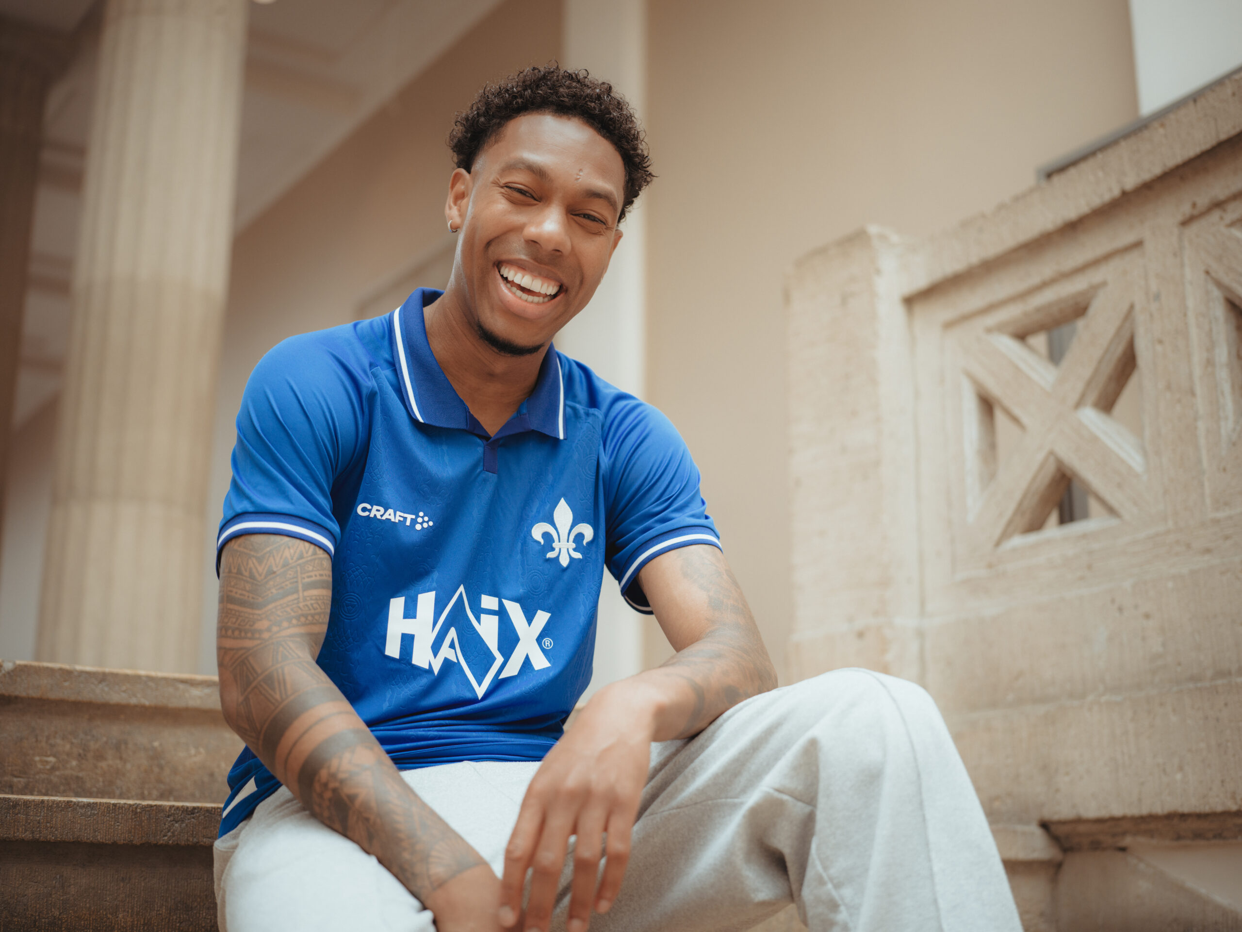 Umfrage: Wie gefällt euch das neue Lilien-Trikot?
