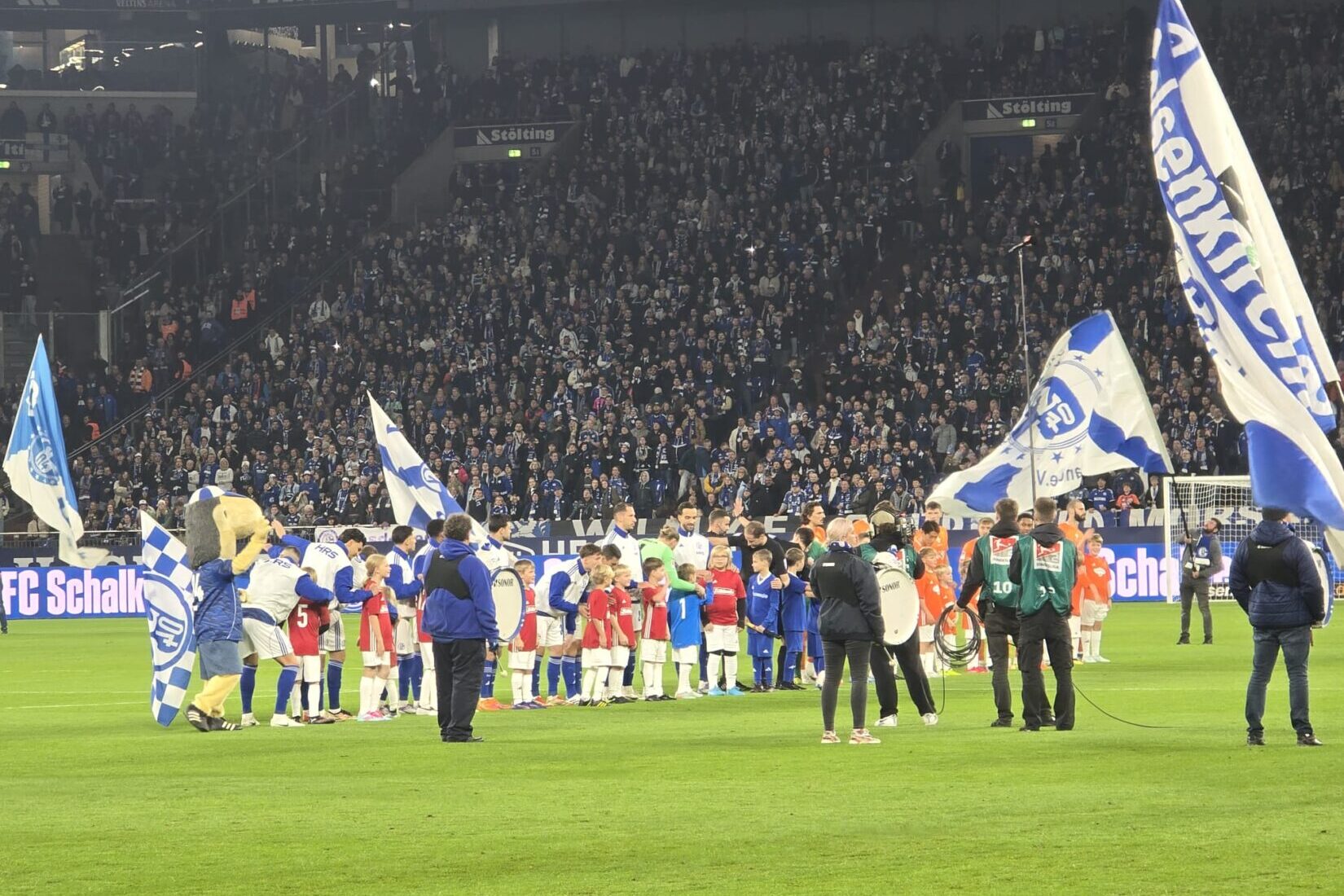 Harmlose-Lilien-unterliegen-auf-Schalke