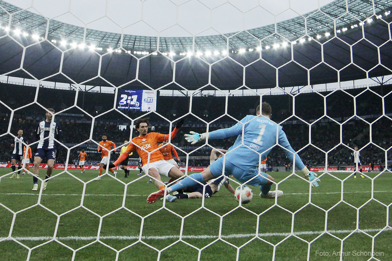 Lilien-Shots-die-besten-Bilder-vom-Spiel-in-Berlin