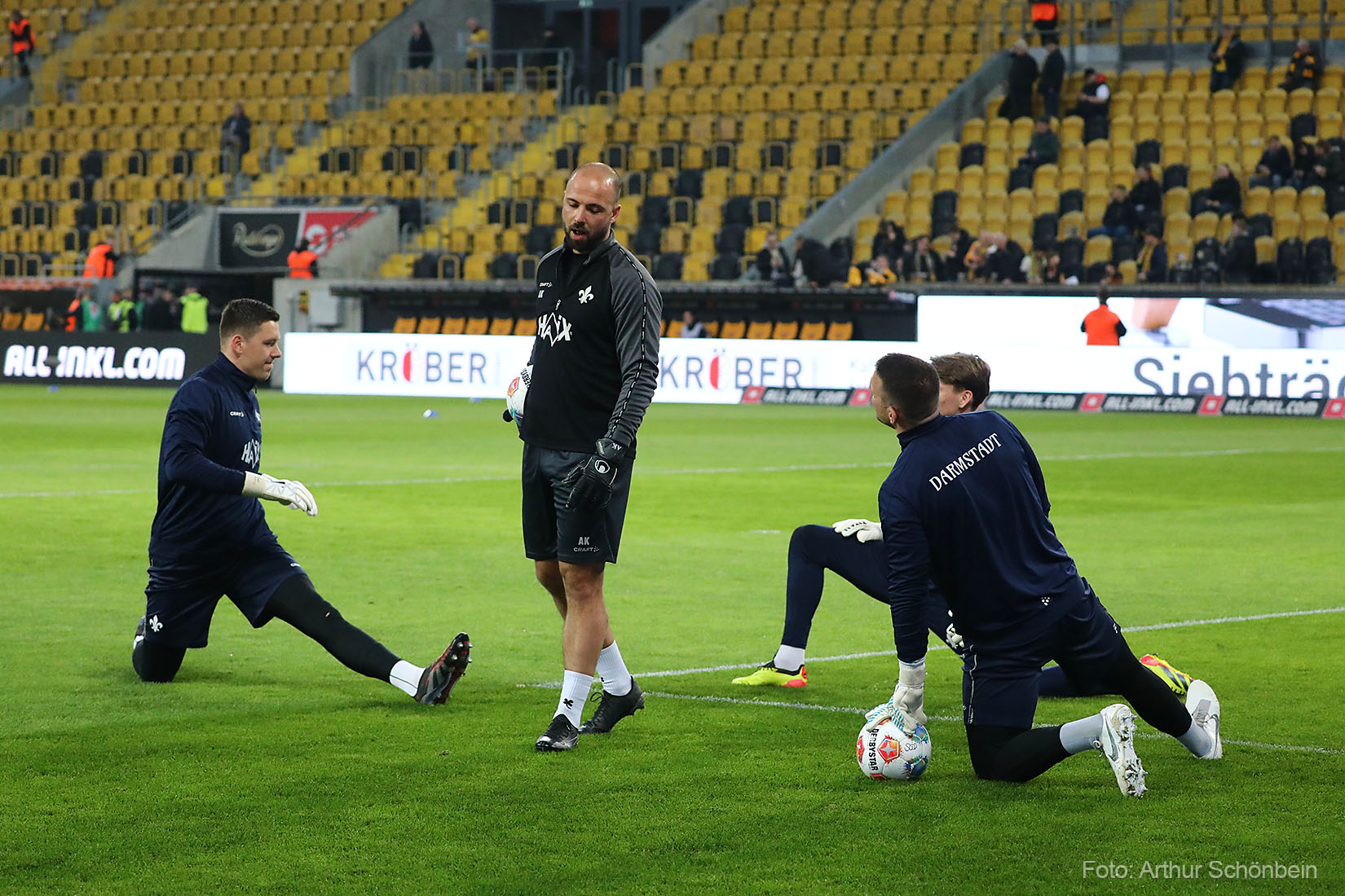 Torwarttrainer Kynaß über modernes Training und die Lilien-Keeper